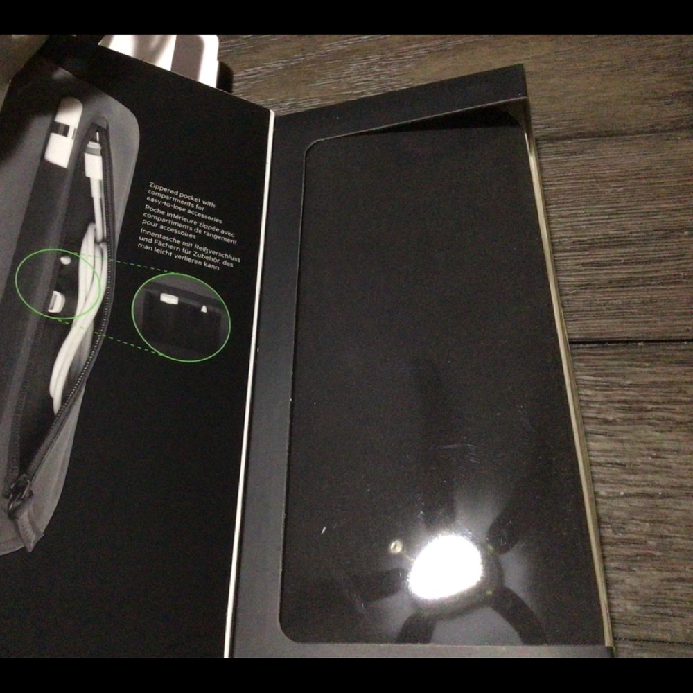 Belkin Apple pencil holder